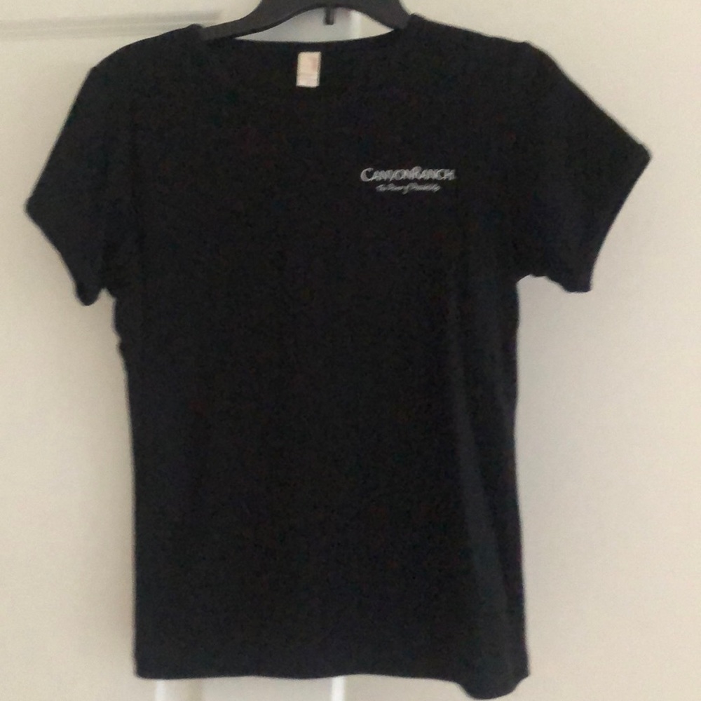 Canyon Ranch Fitted T-Shirt. Size L